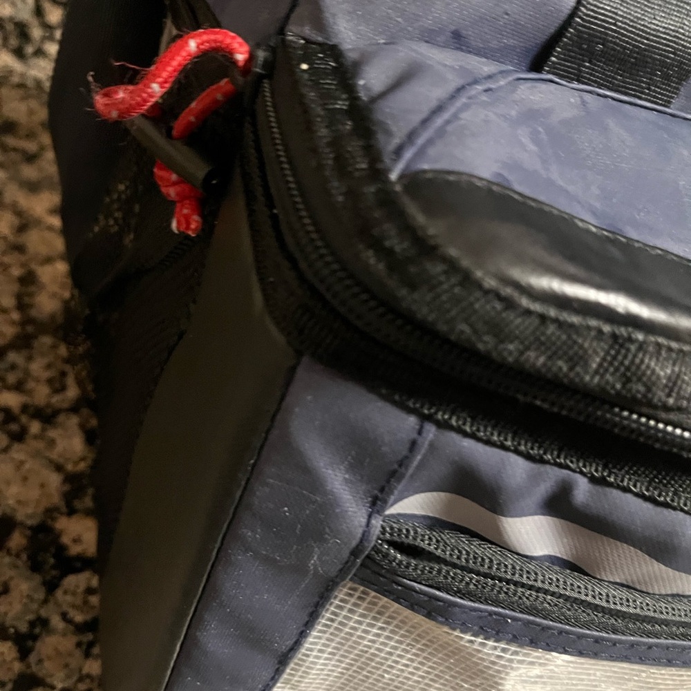 Columbia PFG Navy and Black Cooler Bag - Picture 13 of 16